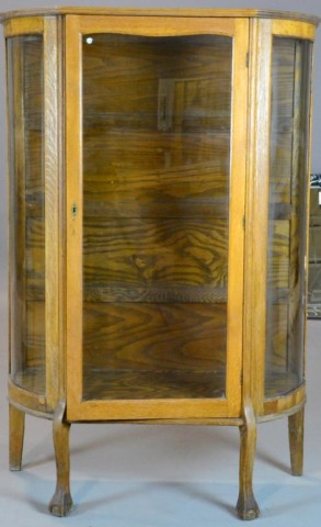 Antique Oak Curio Cabinet with 1728c2