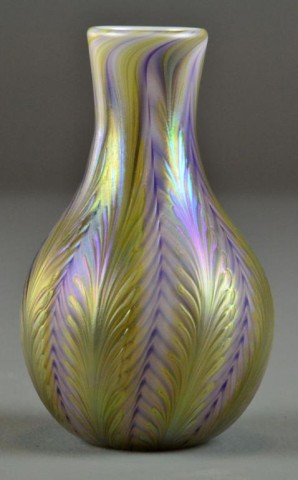 A Fine Pulled-feather Art Glass VaseOf