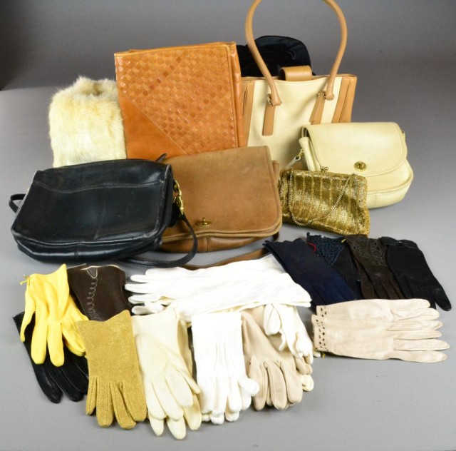 (23) Ladies Gloves Purses & Fur MuffA