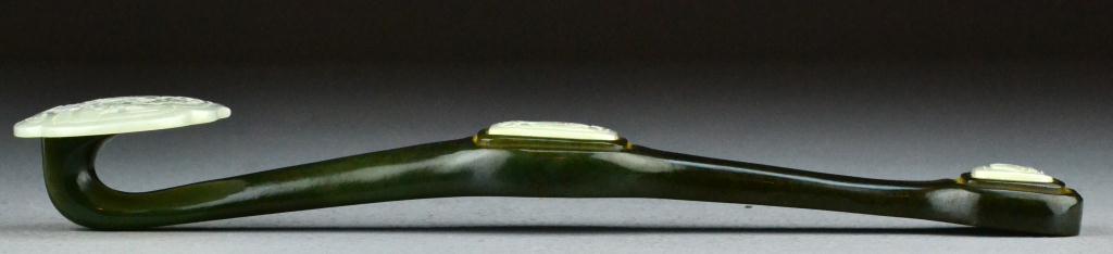 Chinese Jade Ruyi ScepterThe scepter 1729f5