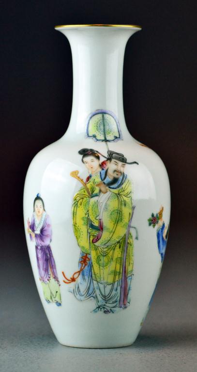 A Fine Chinese Republic Period Porcelain