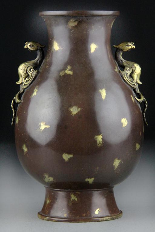 Chinese Gold Splash Bronze VaseFinely