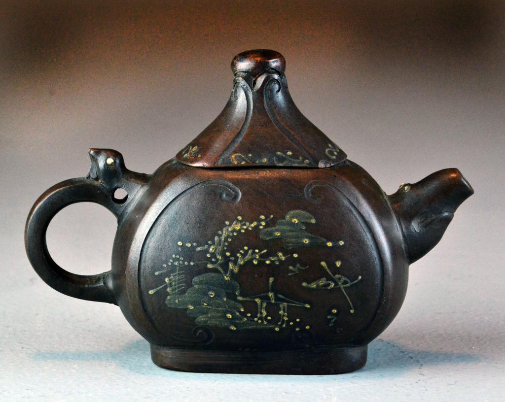 Chinese Yixing Pottery Tea PotSlip 172a75