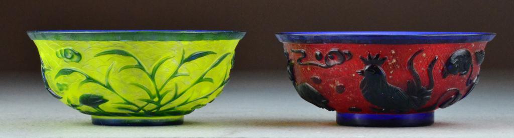 Pr. Chinese Peking Glass BowlsWith