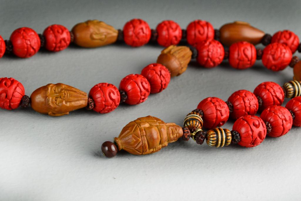 Chinese Carved Bead NecklaceWith 172aca