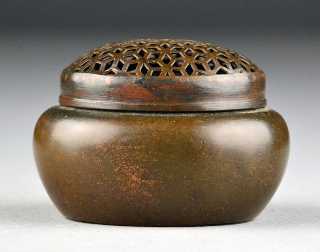 Chinese Bronze Handwarmer By Zhang 172b39