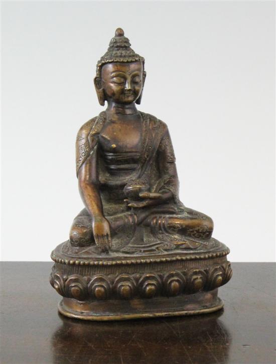 A Sino Tibetan bronze seated figure 172d17