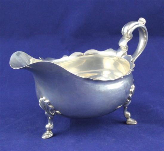 A George V silver sauceboat with
