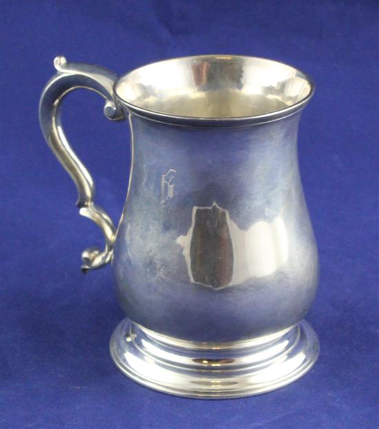 An early George III silver mug 172df0