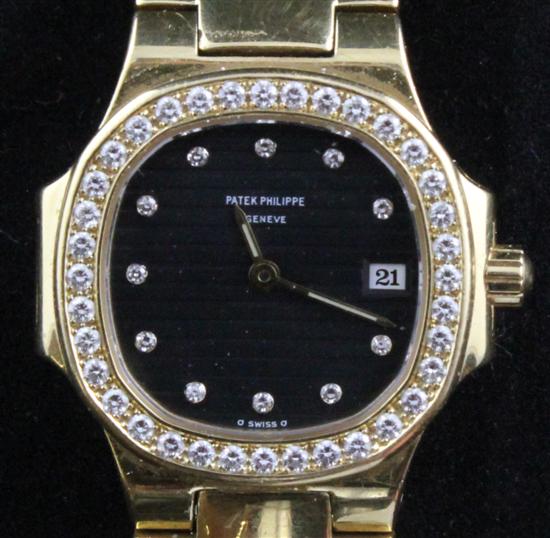 A lady s 1990 s 18ct gold and diamond 172ebe