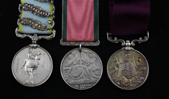 A Crimea group of three medals comprising