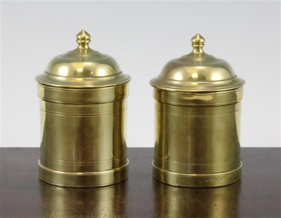 A George III turned brass pounce 17305b