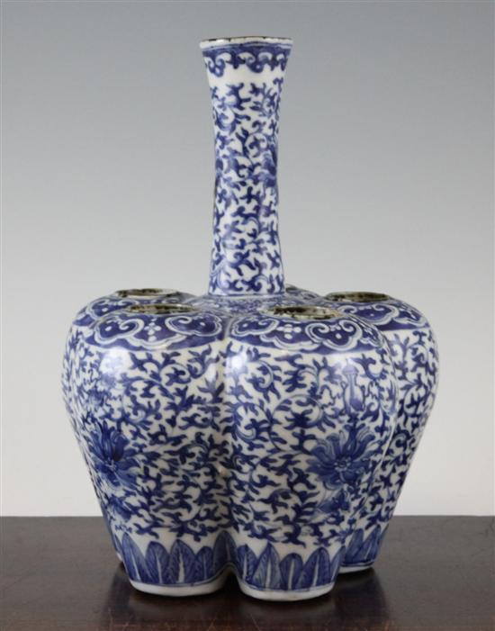 A Chinese blue and white multiple