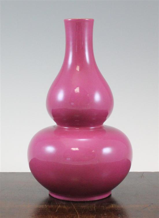 A Chinese ruby ground double gourd 1730f4