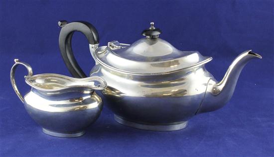 A 1930 s silver three piece teaset 170b22