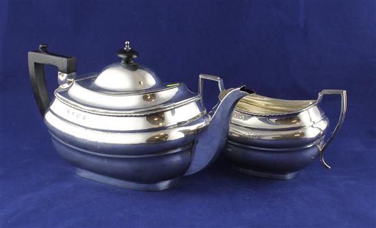 An Edwardian silver three piece 170b23