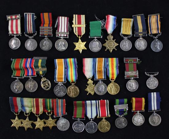 A collection of assorted medal 170bae