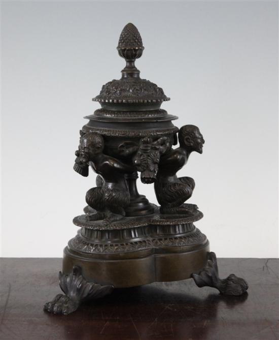 An early 19th century bronze trefoil