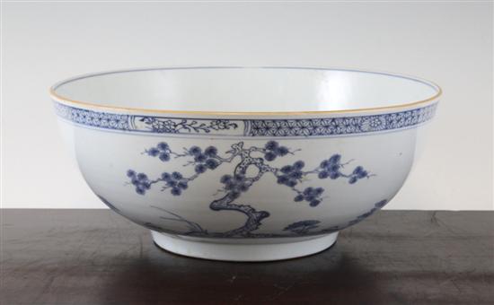 A Chinese blue and white punch 170da9