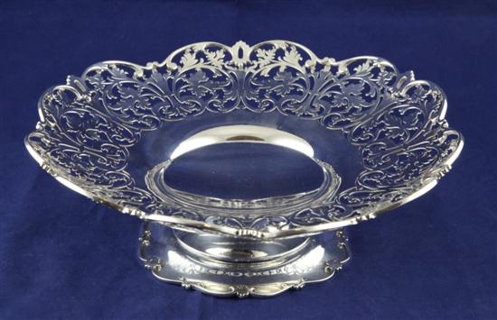 A George V silver pedestal tazza 170ec6