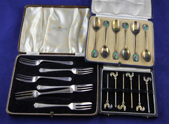 A cased set of six 1930's silver