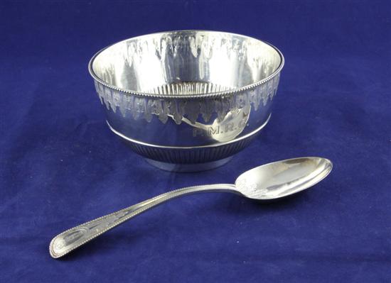 A Victorian demi fluted silver