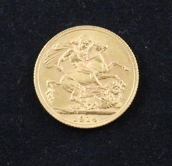 A 1914 gold sovereign. Estimate