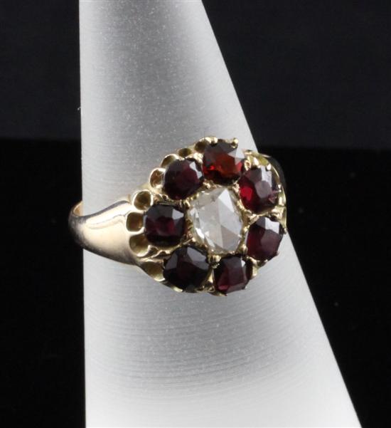 A Victorian 15ct gold garnet and