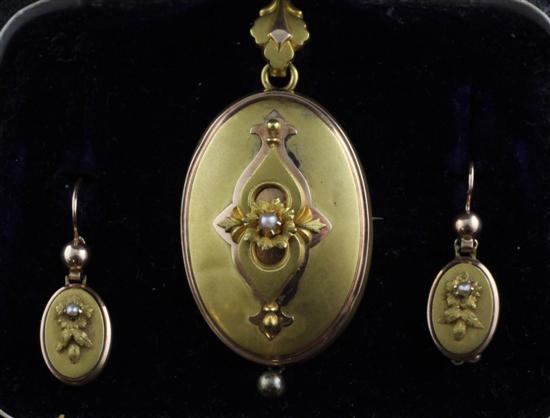 A Victorian two colour gold pendant