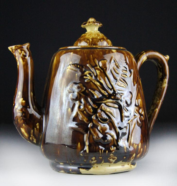 Early American Bennington TeapotLarge 1710dc