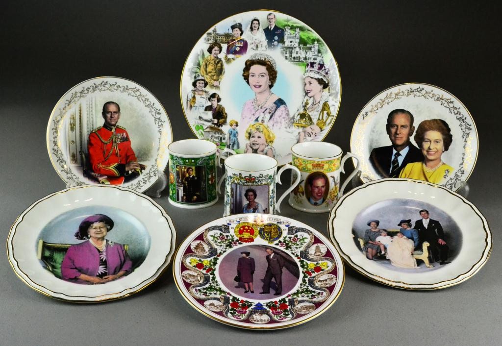 (9) Royal Family Commemorative Mugs
