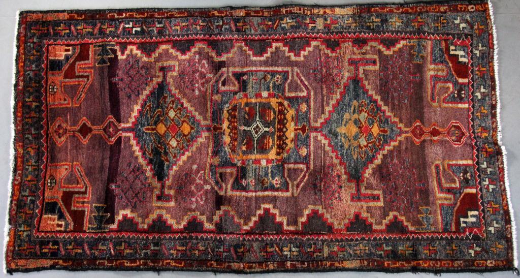 Oriental Wool RugIn reds and blues 1711b2