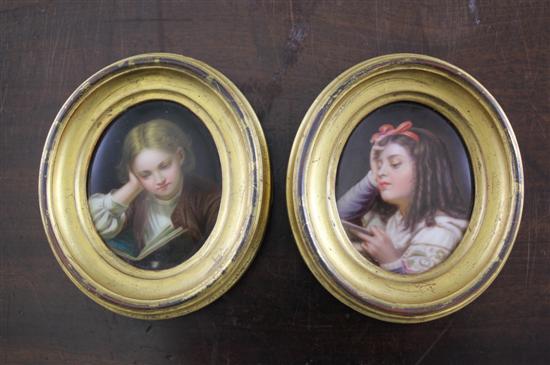 A pair of Paris porcelain oval 171243