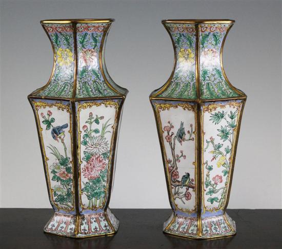 A pair of Chinese Canton enamelled 1712c7