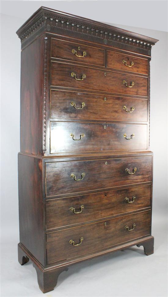 A George III mahogany secretaire 171328