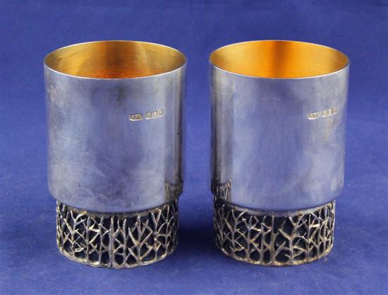 A stylish modern pair of Scottish 1713d7