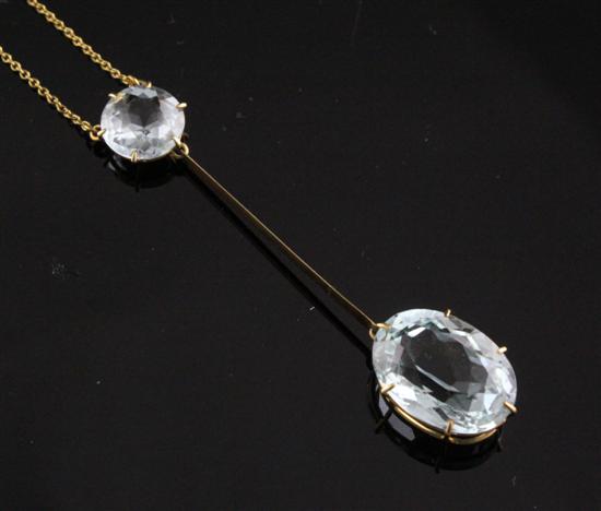 A 15ct gold and aquamarine drop 171460