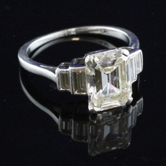 A platinum set emerald cut diamond 1714a3