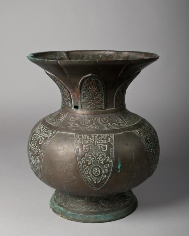 A Large Japanese Bronze UrnFinely