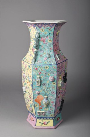 Chinese Qing Famille Rose Porcelain 1715a1