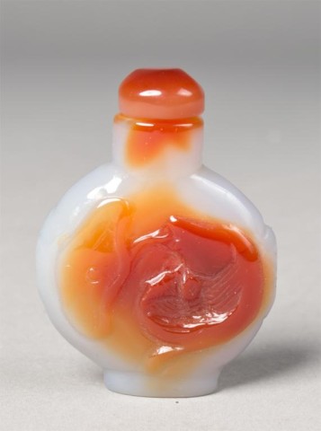 Chinese Carved Agate Snuff BottleFinely 1715b5