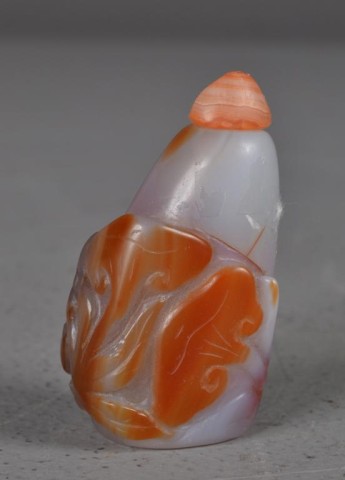 Chinese Carved Lavender Agate Snuff 1715c1