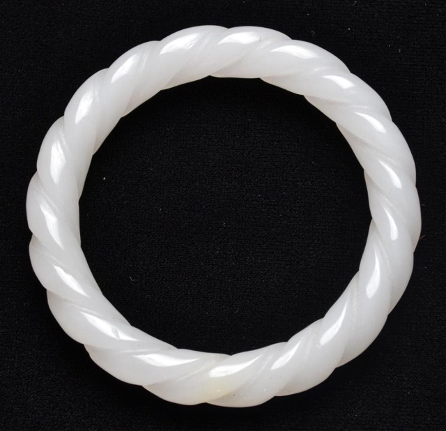 Chinese Carved White Jade Twisted 171633