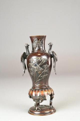Japanese Bronze Incense Vase with 171643