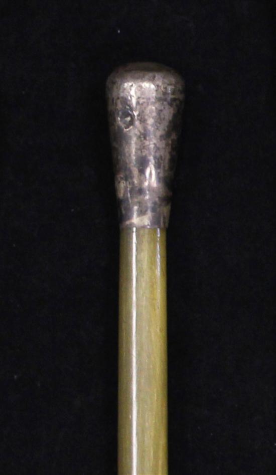 A rhinoceros horn swagger stick 1716ce