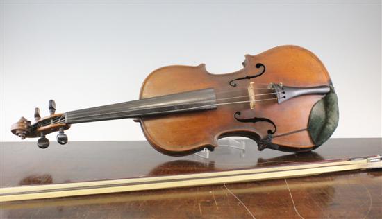 An Italian burr wood violin with 17172e