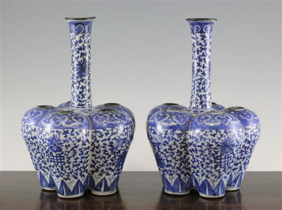 A pair of Chinese blue and white 1717e6