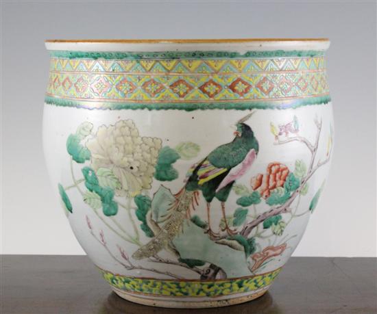 A Chinese famille rose fish bowl 1717e2