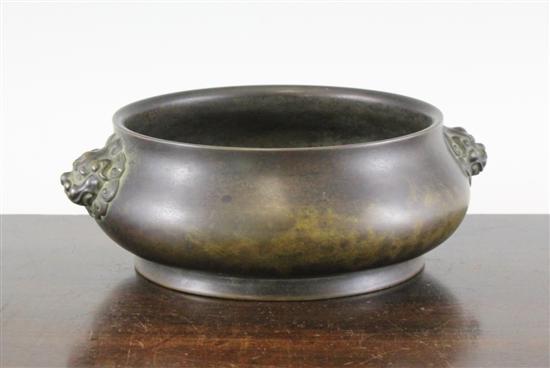 A Chinese bronze baluster censer 17180d