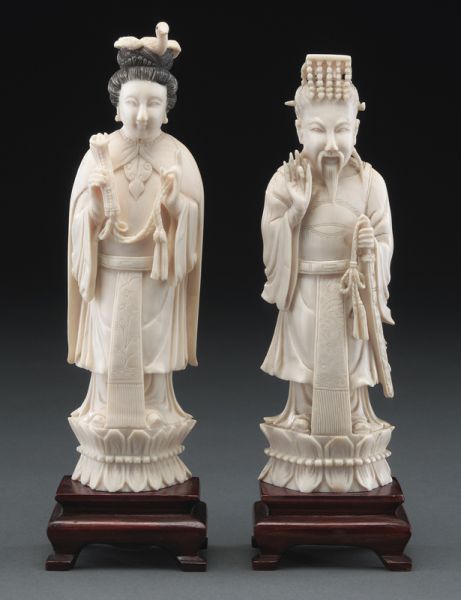 Pr Chinese carved ivory Emperor 174129